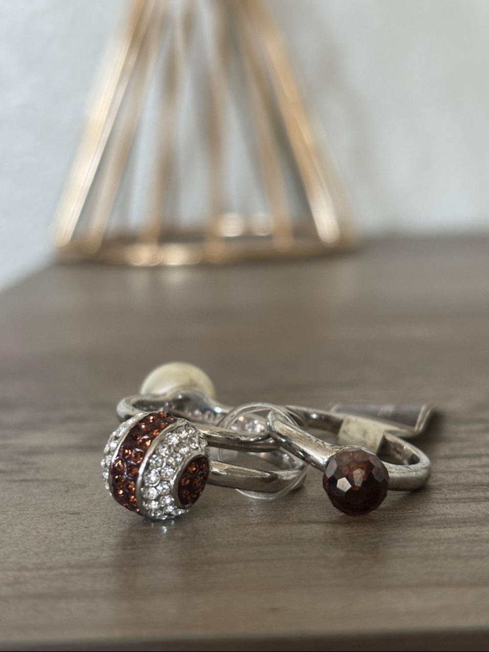 Henri Bendel pearl stack ring set size 6 NWT - Picture 4 of 7